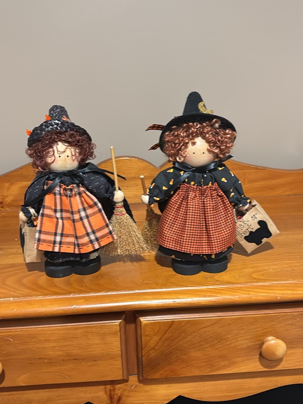 Kids Orange Witch Costume Dress with Black Cape decorative dolls